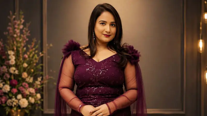 Shivani Ojha from Jamshedpur Advances as Mrs Category Finalist in MMT Model India 2026