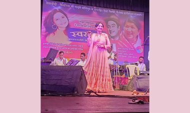 South African Artiste Shashika Mooruth in Mumbai Performance