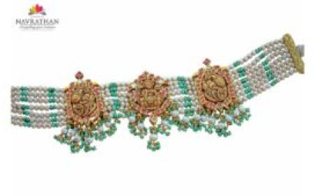 Polki Diamonds and Pearls Shine in Navrathan Jewellers New Collection