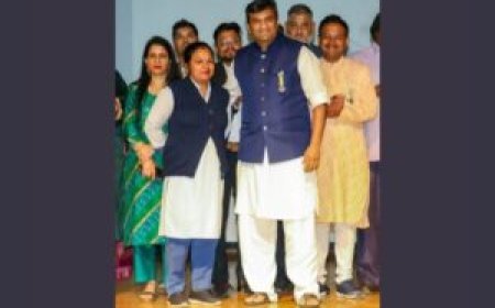 Rushabh Turakhia, founder of Your Turn Now, was conferred with the Rex Karam Veer Chakra Award for spreading kindness across the globe!