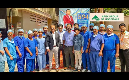 Mumbai doctor performs record 594 Robotic Knee Replacement Surgeries in one year