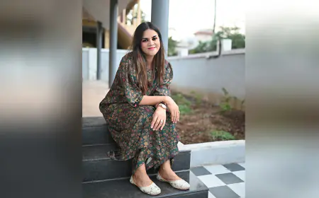 Celebrity Designer Rinckee Parakh Revolutionizes Indian Ethnic Wear with Lightweight Collection