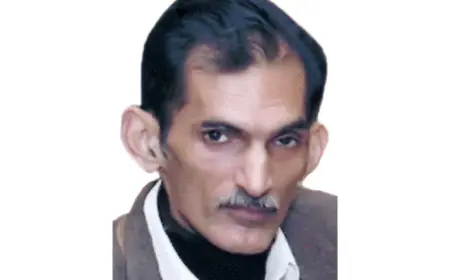 Bollywood Astrologer Pradeep Bhanot: A Beacon of Knowledge and Empowerment in Vedic Astrology and Vastu Shastra