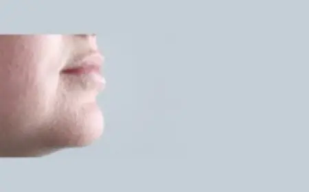 How to Choose the Right Face Wash for Sensitive or Dry Skin?