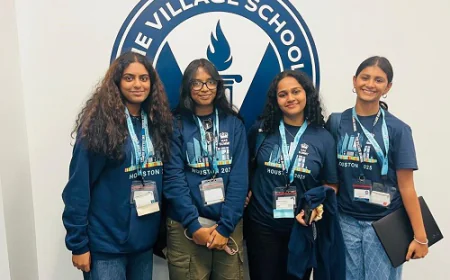 Oakridge Students Attend Leadership Summit in Houston