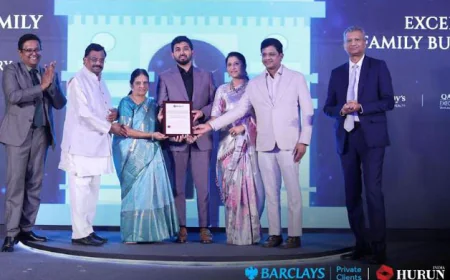 AVR Swarna Mahal Jewellers Honoured with the 2025 Barclays Private Clients Hurun India Heritage Legacy Award