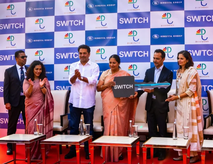 SWITCH Mobility Delivers the First Iconic Electric Double Decker in Delhi