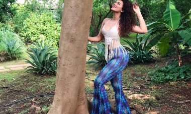 "My most memorable was relishing a plate of homemade, hot crispy malpua’s and ginger chai with my family during the rains!," says actress Seerat Kapoor