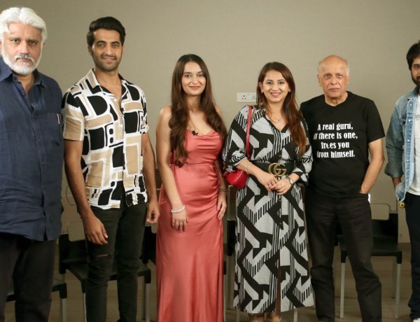 Vikram Bhatt's Judaa Hoke Bhi Has Horror With A Twist 