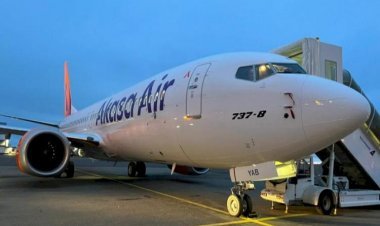 Indian Airlines Akasa Air: Akasa Air's first flight from Mumbai, Scindia started operations