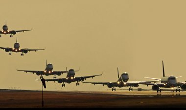 Crosswind prevented the landing of 11 planes, 9 diverted