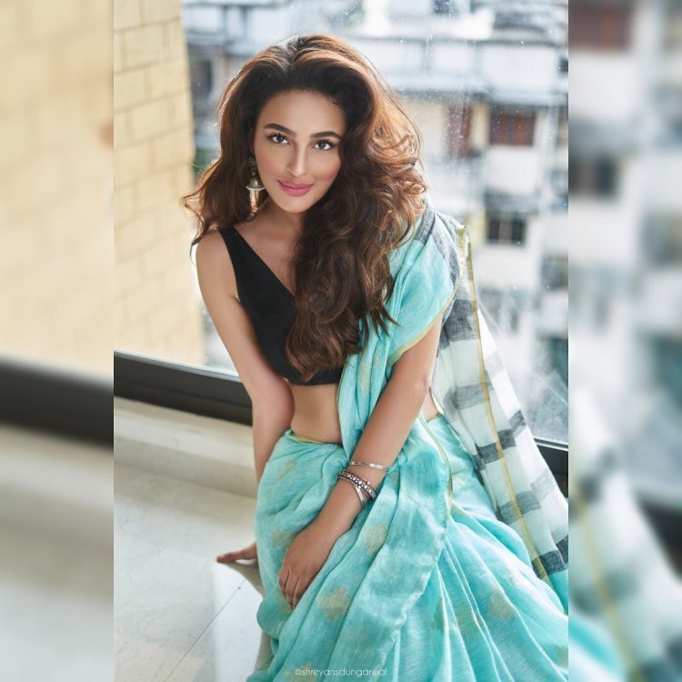 Ganesh Chaturthi 2022- "There’s so much warmth and togetherness that this festival bestows upon us," says actress Seerat Kapoor