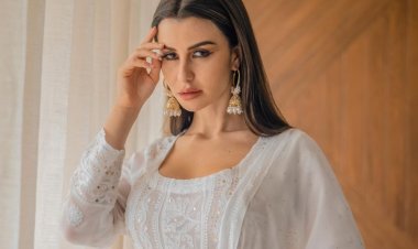 Giorgia Andriani Says She Wants To Taste The Real Flavour Of Desi Navratri In A Gaon
