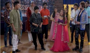 Neha Kakkar And Falguni Pathak Were Seen Together In The Midst Of Catfight, Danced On Stage