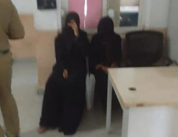 Two women entered the pandal wearing a burqa, broke the Durga idol
