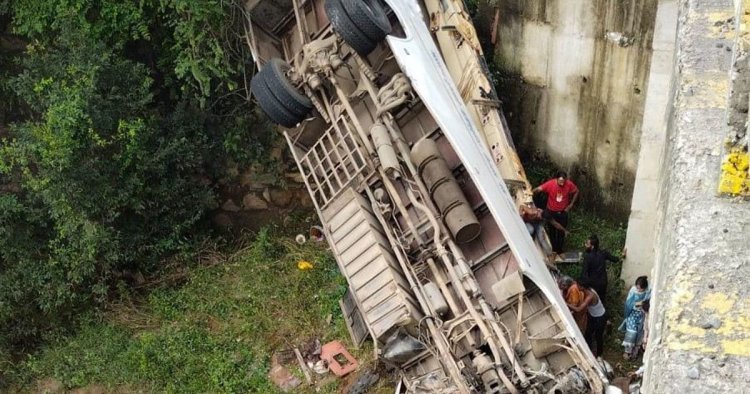 Bus falls into 30 feet-deep river in Hazaribagh