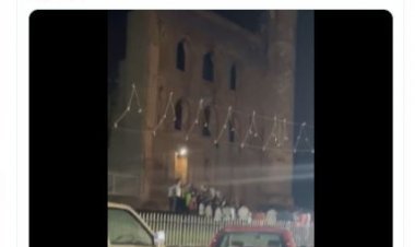 Crowds enter madrasa in Karnataka on Dussehra: chanted 'Jai Shri Ram', worshiped