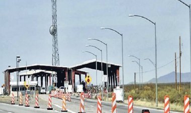 Overloaded mafia active, getting vehicles crossed the border by taking money