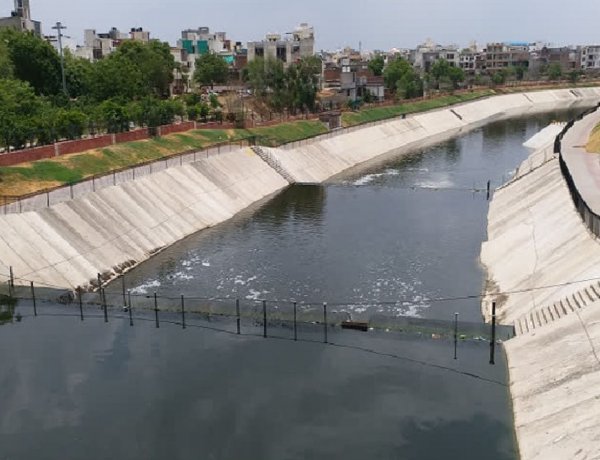 Ban on Vasundhara's dream project; Dispute with JDA