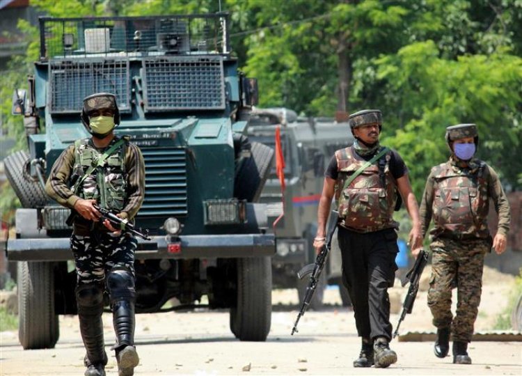 Lashkar terrorist killed in Jammu and Kashmir's Shopian