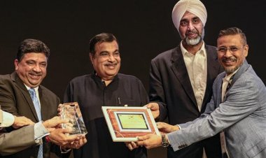 Nitin Gadkari praised former Prime Minister Manmohan Singh