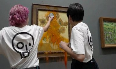 Demonstration in Germany against travelling by plane