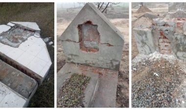 Attack on Ahmadiyya cemetery in Pakistan