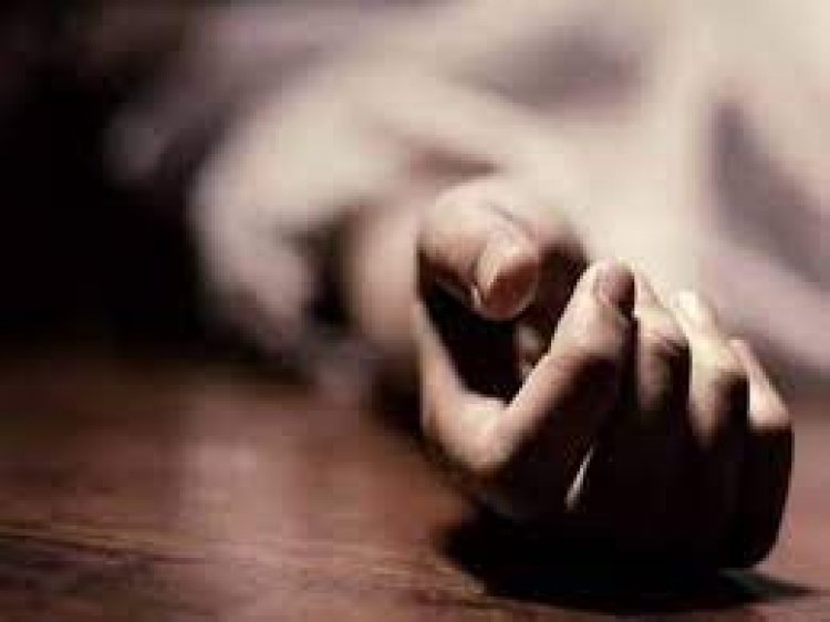Dead body lying on the road for 45 minutes in Jaipur
