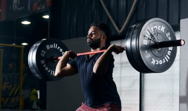 Athelete Coach Naveen : a hardcore strength coach with coaching experience of 5 years with national level athletes