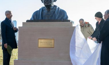 Modi said on the statue of Mahatma Gandhi in the United Nations