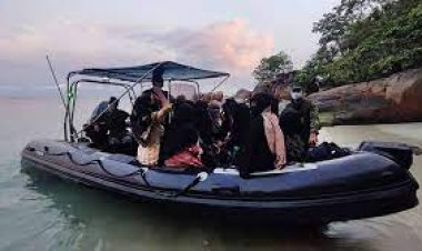 150 Rohingya stranded in a broken boat near Andaman