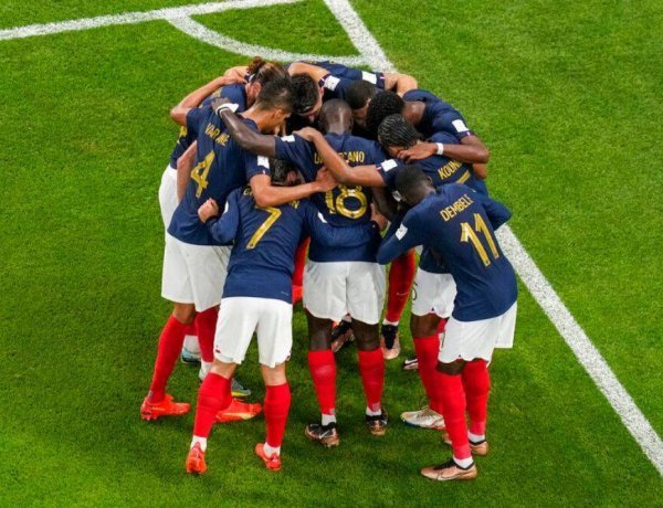France reached the quarter-finals: Beat Poland in a one-sided match