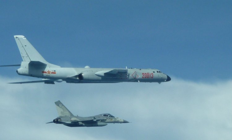 18 H-6 bombers infiltrated in 24 hours, Taiwan said – this is an attempt to attack us