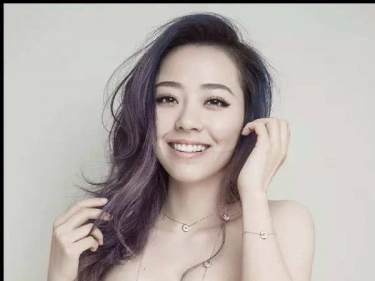 Chinese singer Jane Zhang got herself corona infected