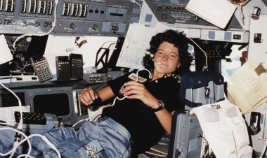 38-year-old satellite will hit the earth: America's first female astronaut left in orbit