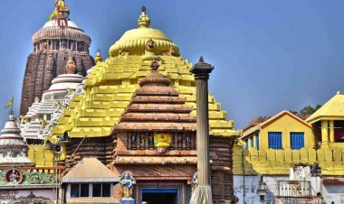 In Jagannathpuri, the rats gnawed the clothes of God