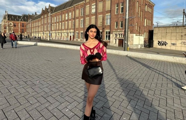 Kashika Kapoor experiencing her “Kal Ho Na Ho Moment” in Amsterdam, Europe; Watch it now