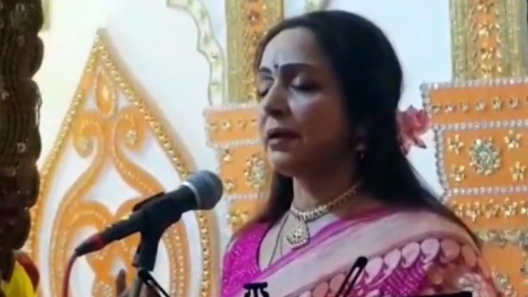 Hema Malini reached Vrindavan: Bhajan sung in Radha Raman temple of Mathura