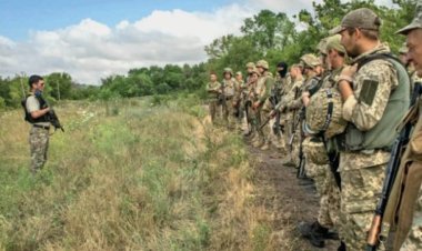 Ukraine going bankrupt by funding private army