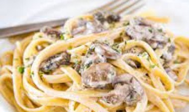 Cozy Up with Creamy Mushroom Pasta: The Perfect Weeknight Dinner Recipe