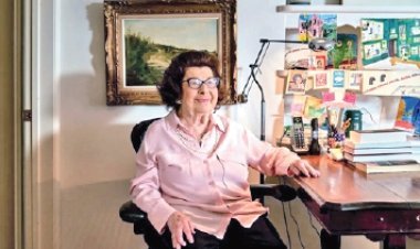 100 centurions gave tips to live a better life, don't get stuck in the past, be alert