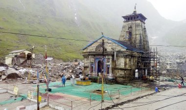 Chardham Yatra; Road incomplete, hotels suffering from disaster
