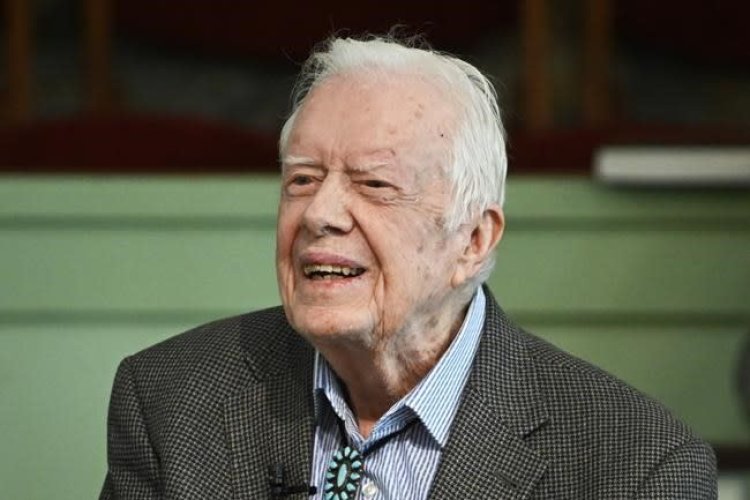 Former US President Carter's condition critical - home shift: to spend time with family