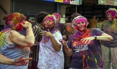 Hindu students thrashed for playing Holi in Pakistan