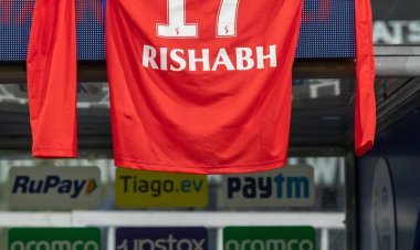 BCCI unhappy over hanging Rishabh's jersey on the dugout