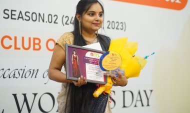 Neha Upadhyay Shines as VIP Guest at I Am Woman of the Year Awards Show Celebrating Women's Achievements