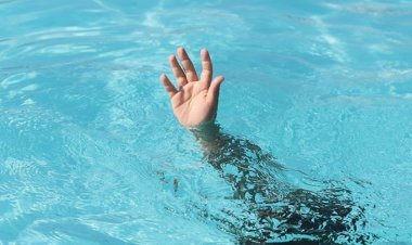 Young man jumped on elderly in the swimming pool, death