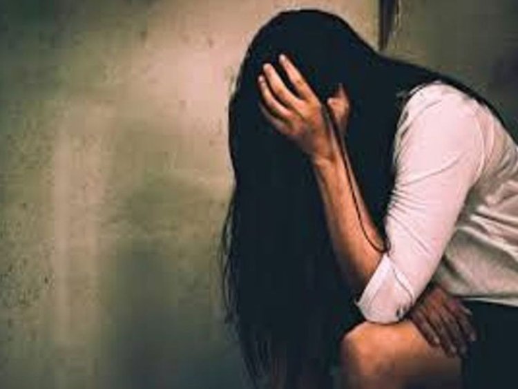 8th class girl student molested in Jaipur: Finding her alone, neighbour forced her to do so