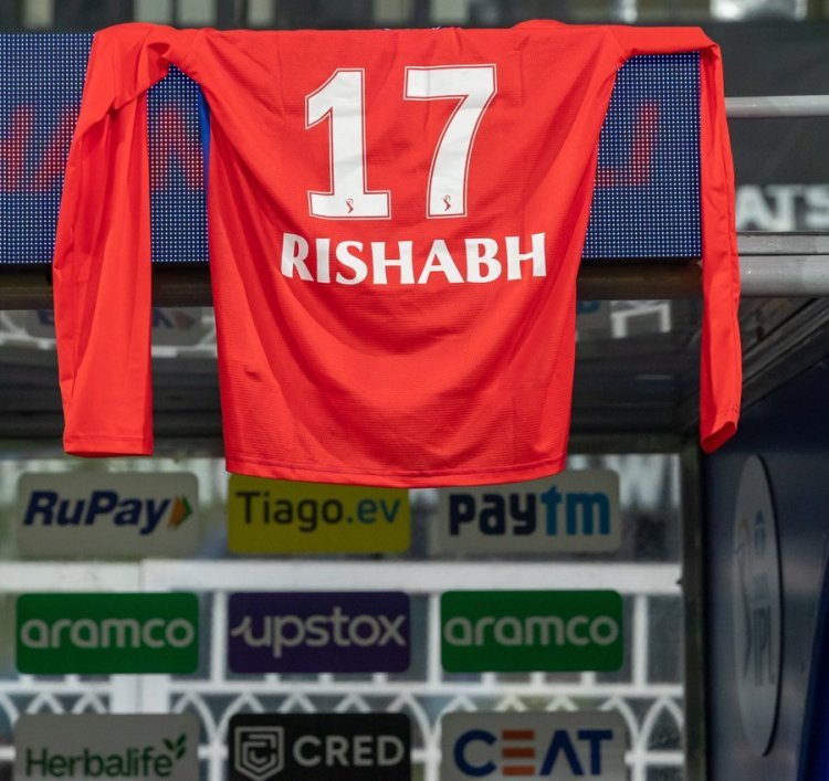 BCCI unhappy over hanging Rishabh's jersey on the dugout