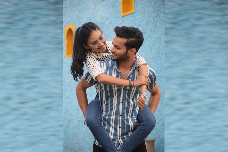Rudransh Gulati and Himanshi Thakraan team up for the newly launched 'Tere Naina' song, directed by Rikham Soni